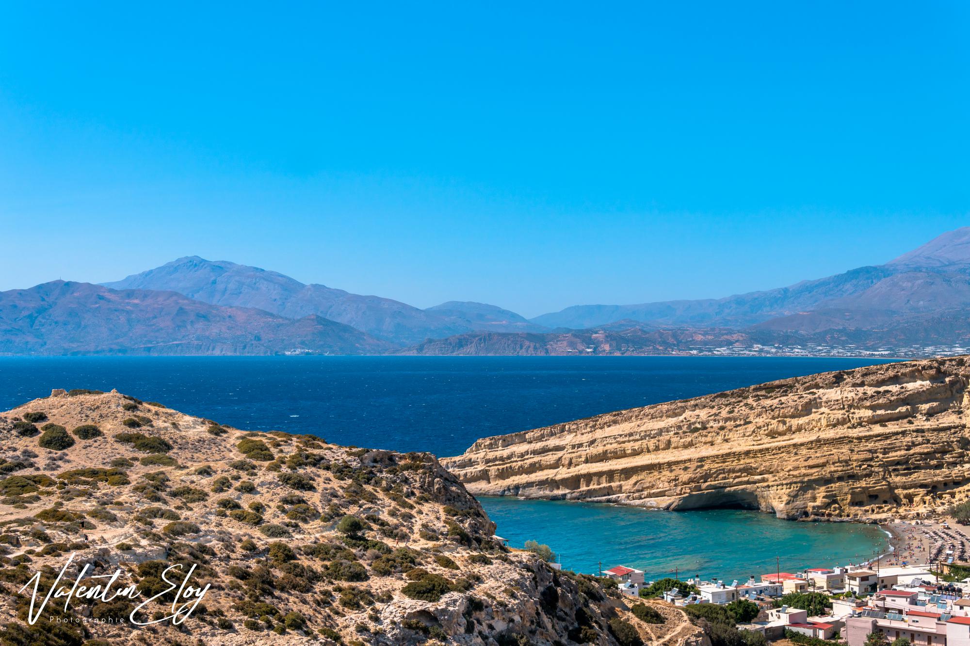 Vue sur les falaise Matala